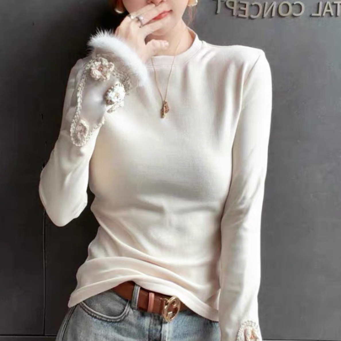 9958时尚简约纯色袖口钩花拼接貂毛设计毛边打底衬衫宽松百搭