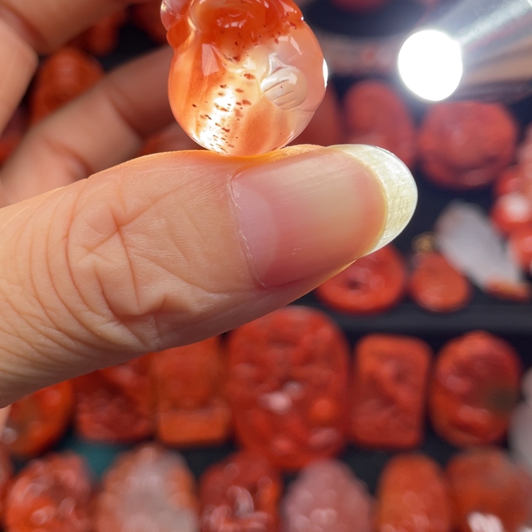 南红玛瑙未镶嵌财神