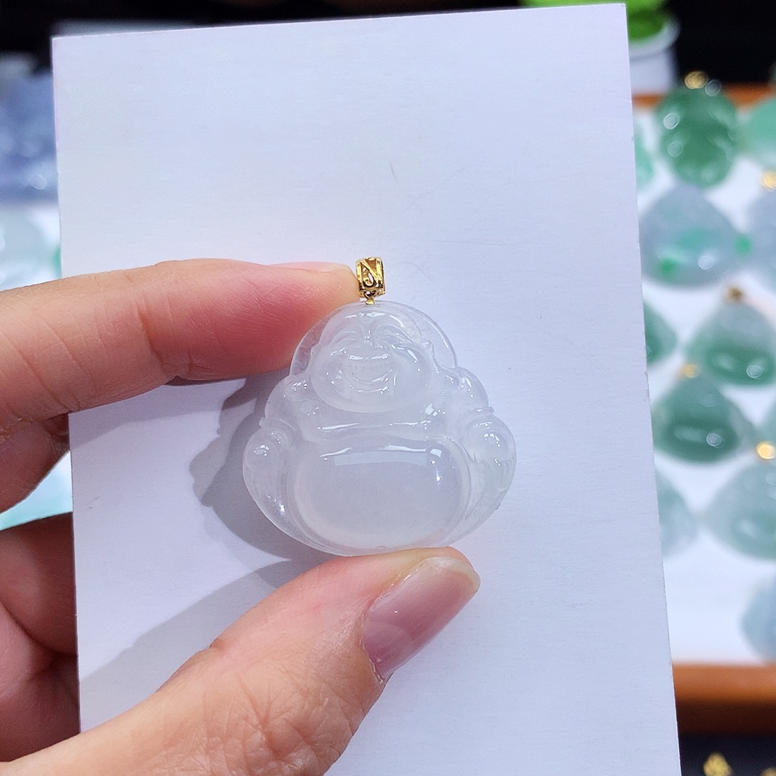 翡翠18K金镶嵌颈饰翡翠吊坠