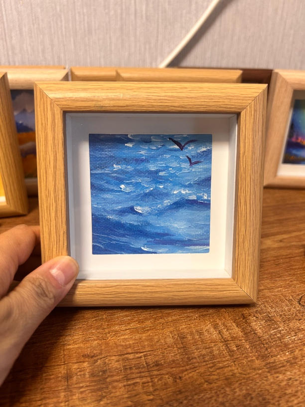 纯手绘油画小相框精致摆台适合卧室桌面装饰的生日礼物