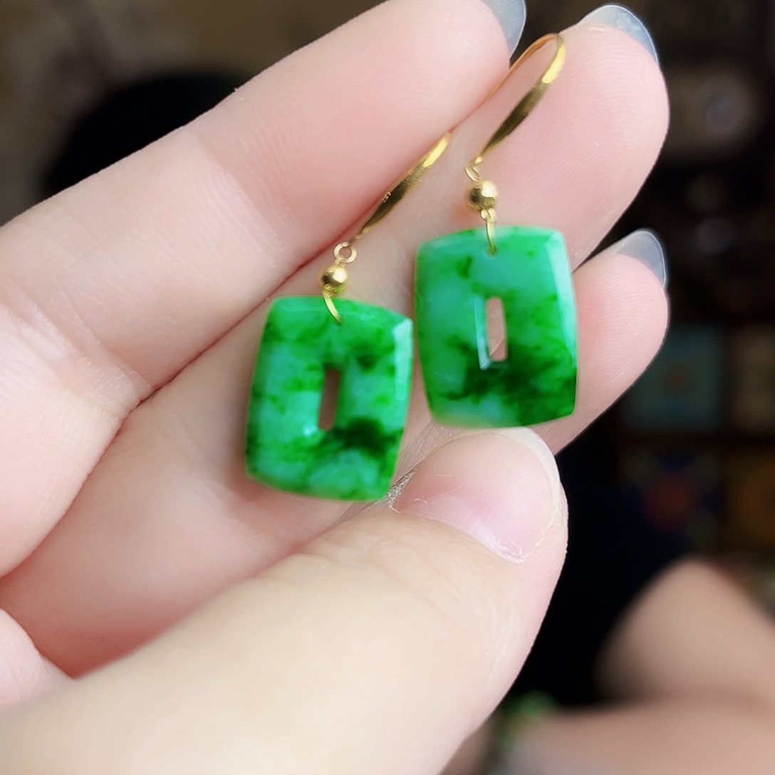 翡翠18K金镶嵌颈饰耳饰