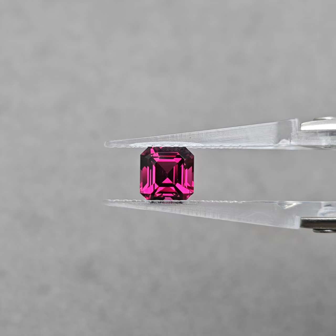 石榴石-2.24ct（10357136）0624