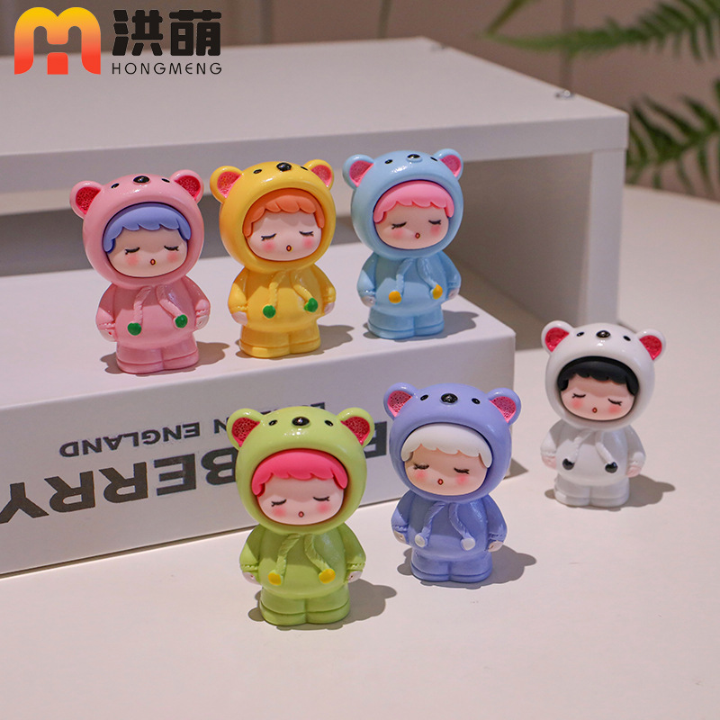 站姿小熊公仔  潮玩萌粒摆件办公桌面装饰品树脂工艺品潮玩