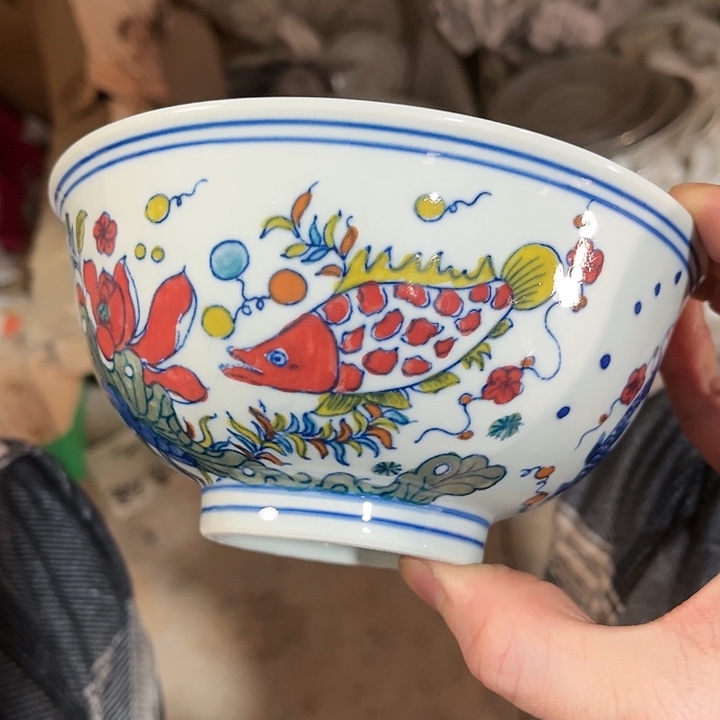 瓷片///直径15厘米。绿西西。