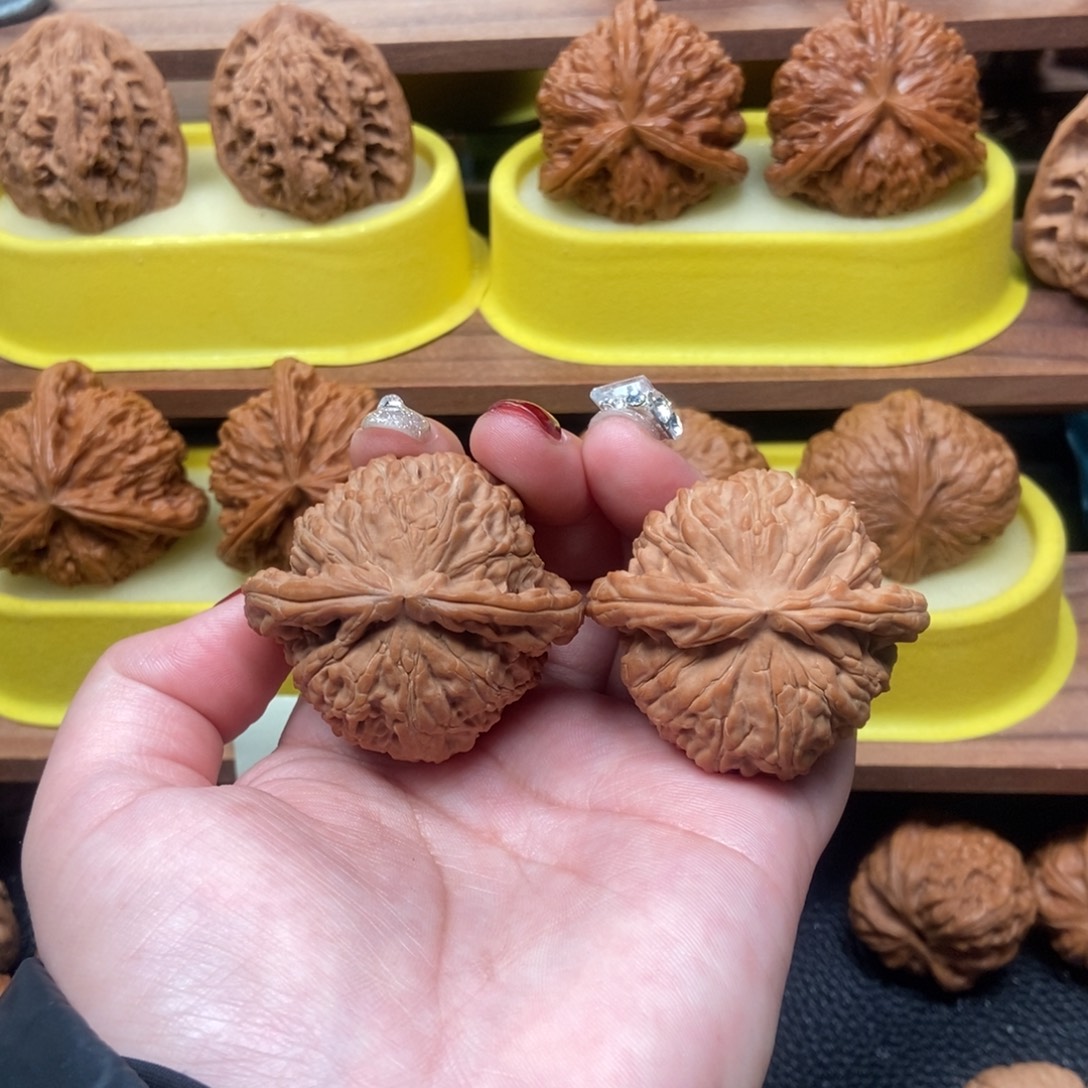 北***所手串/手链核桃白狮子