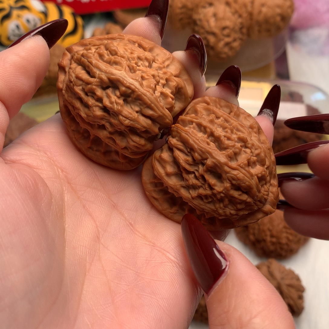 那***曦把件文玩核桃43三角白