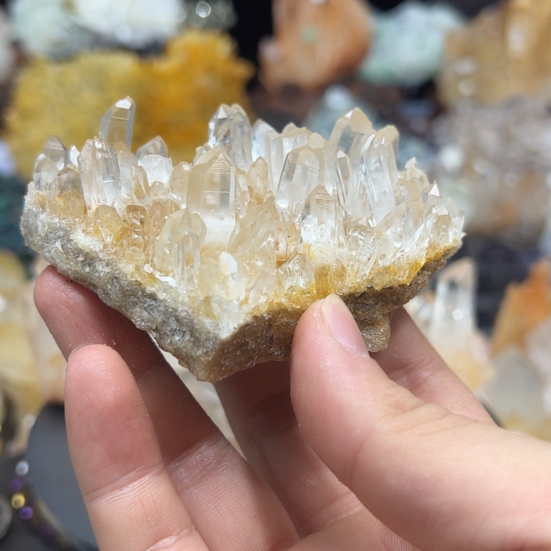 穆***藏未镶嵌水晶珠宝半成品