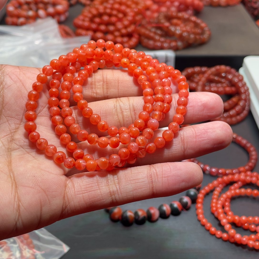 南红玛瑙手链未镶嵌