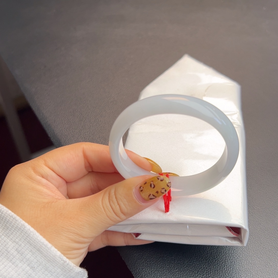 翡翠未镶嵌手镯53贵妃