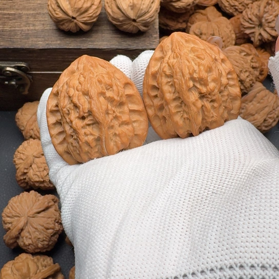 文玩核桃把件缄****菜40靠山王4718