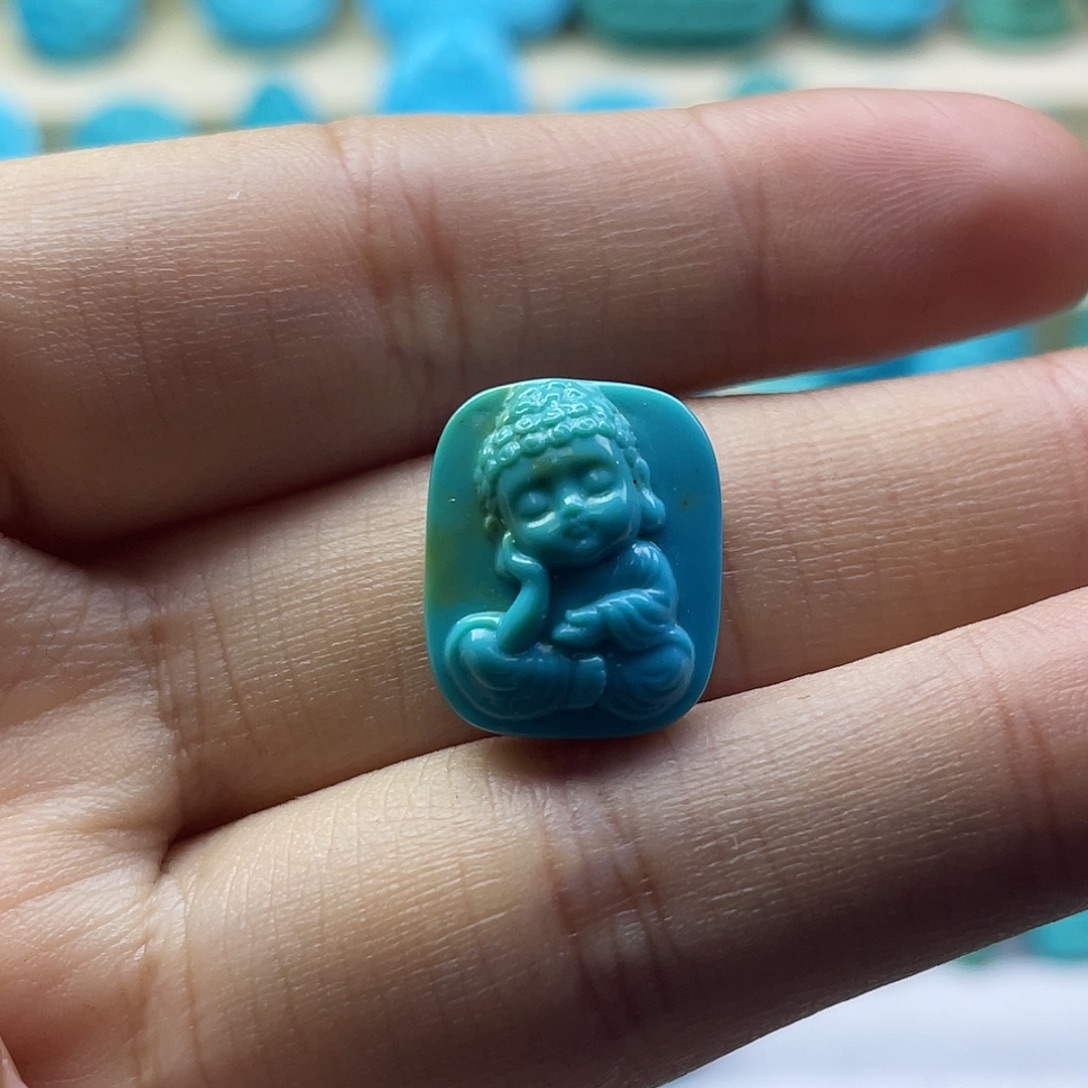 绿松石未镶嵌颈饰