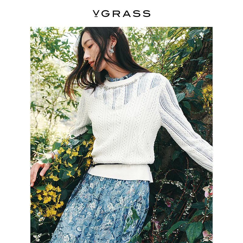 VGRASS艺术绞花钉珠装饰绵羊毛针织衫新款正肩上衣VZZ4Q1007C