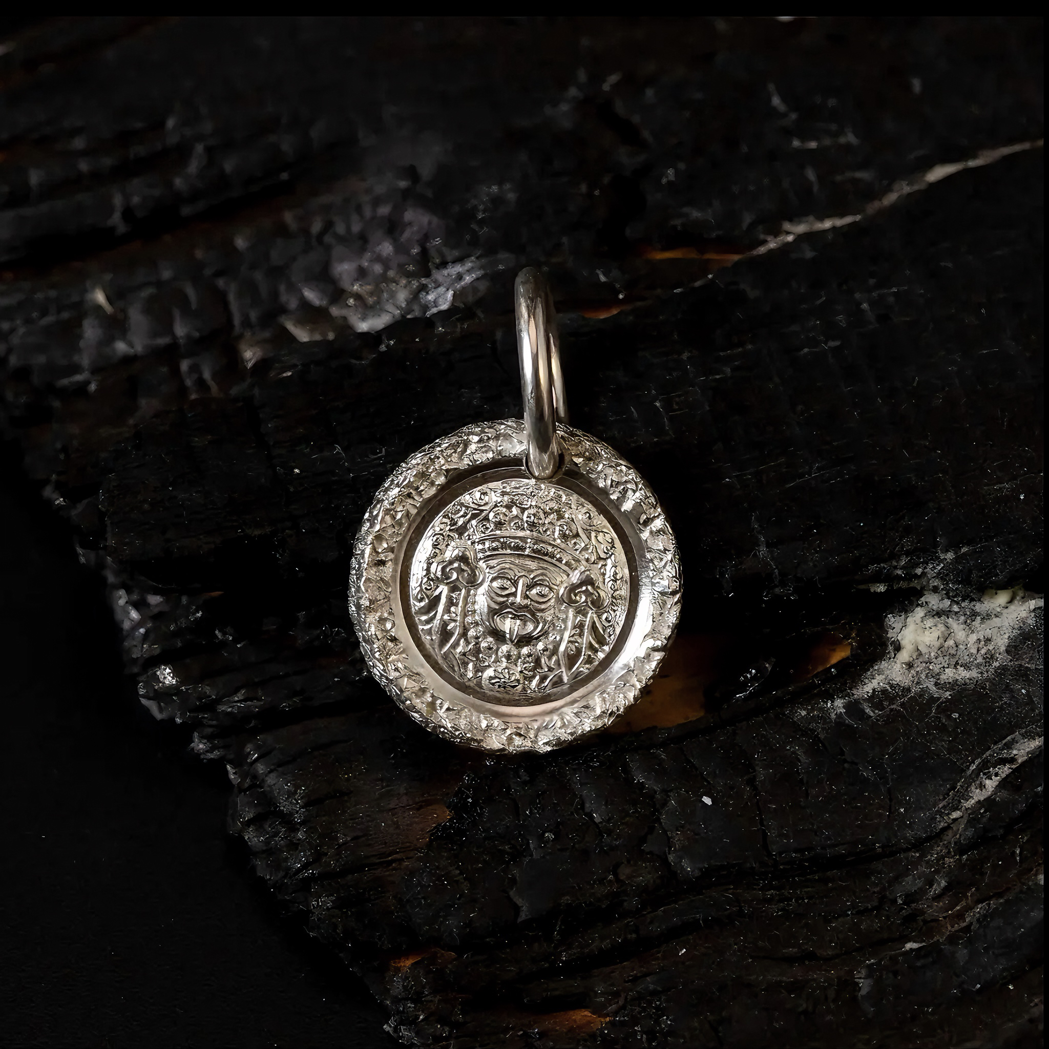 吊坠足银 足银银制品 足银999手工锤纹 民族风气质黄财神吊坠精致