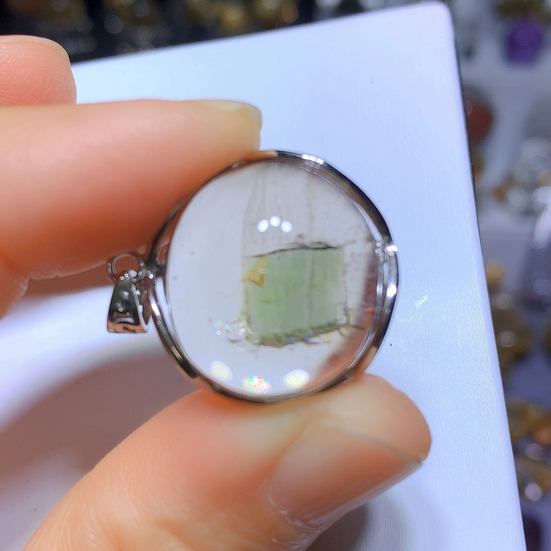 水晶吊坠银S925镶嵌天然水晶