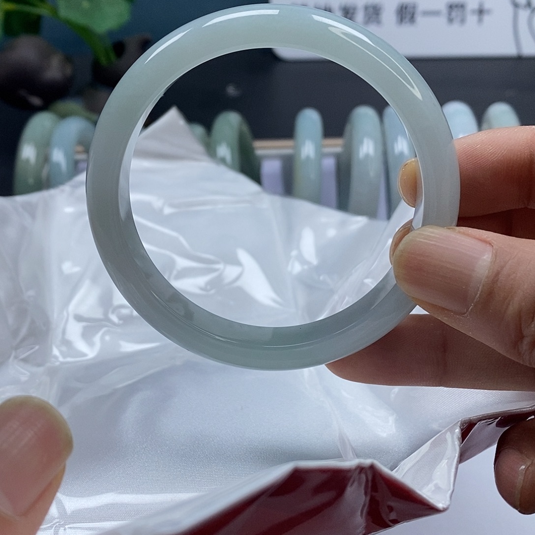 翡翠未镶嵌手镯翡翠手镯