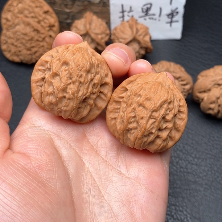 桃核把件尺寸36公子帽