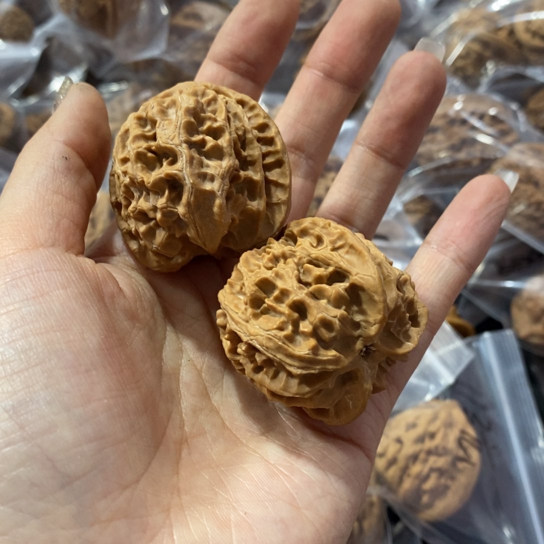 猴头核桃吊坠苹果80