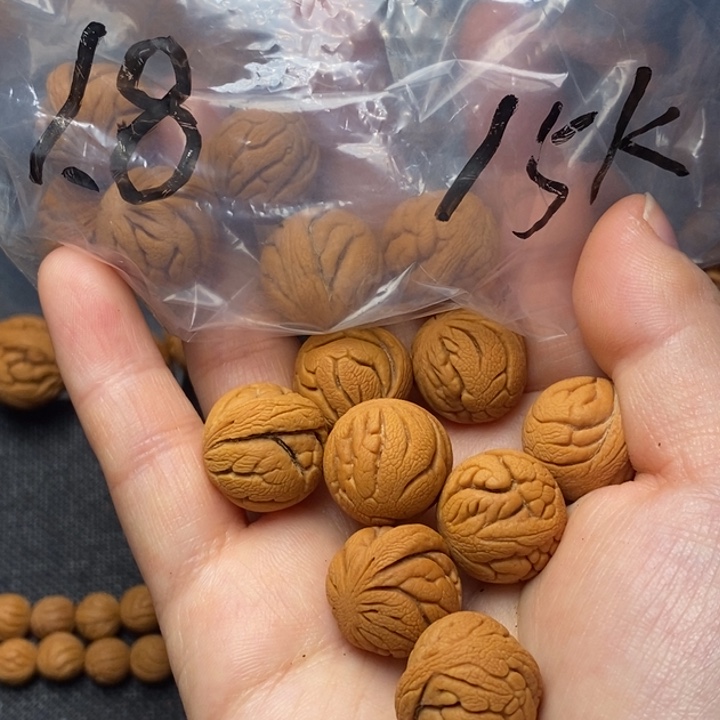 桃核吊坠秦岭山野生桃核