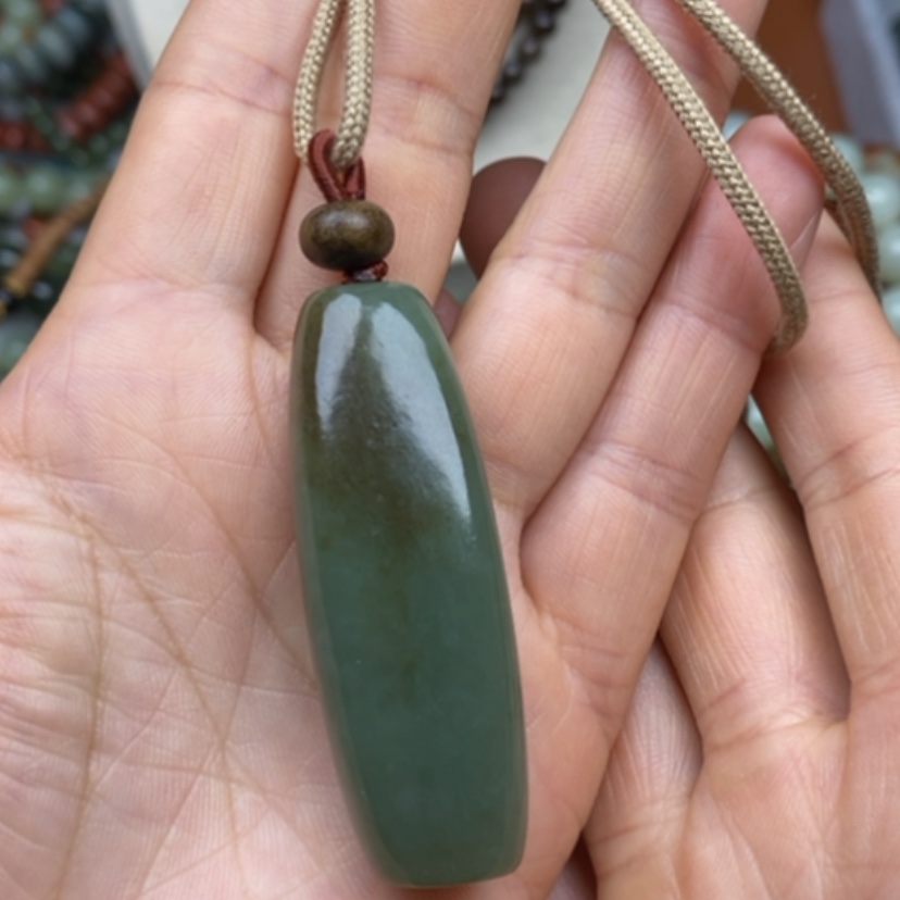 【闪购商品】未镶嵌岫岩河磨玉（透闪石质玉）挂件