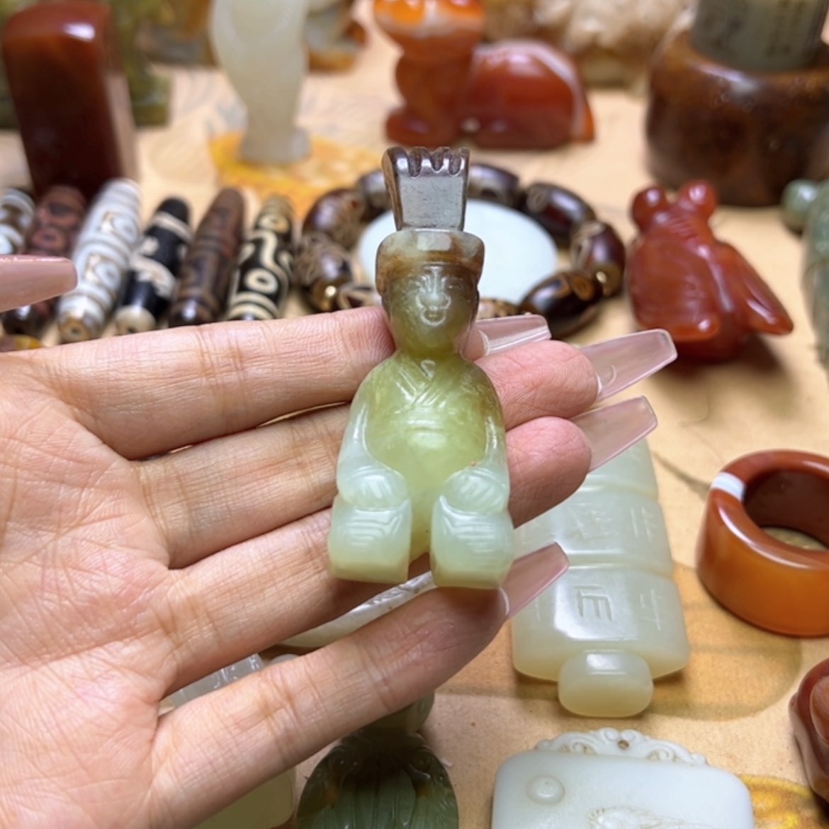 【闪购商品】蛇纹石玉颈饰未镶嵌