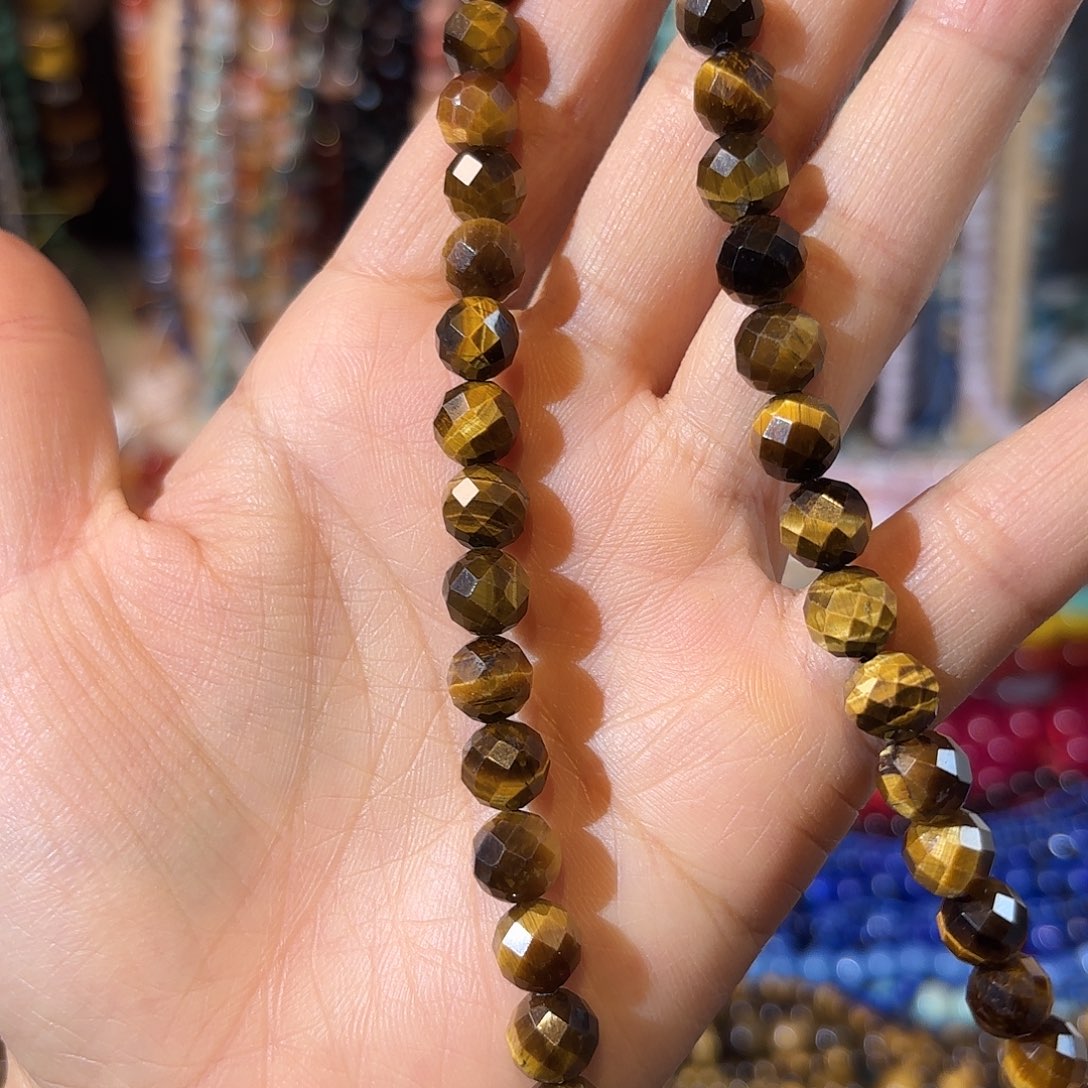 玛瑙/玉髓未镶嵌珠宝半成品虎眼卡8一条