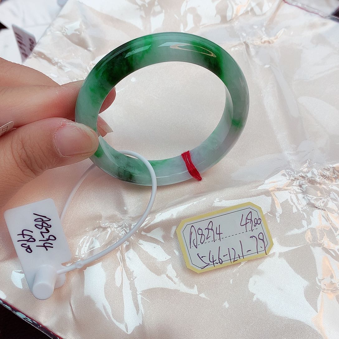 翡翠手镯未镶嵌天然缅甸翡翠A货