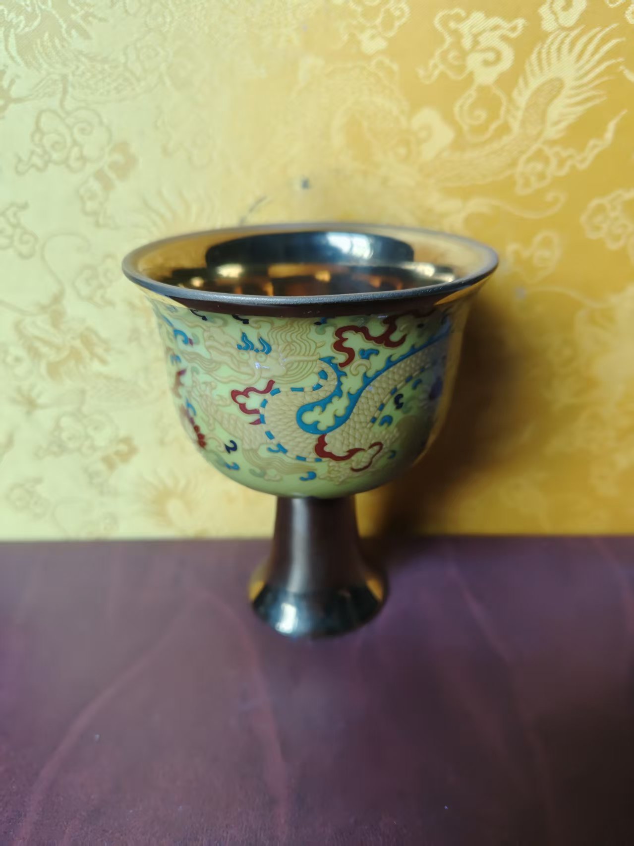 景德镇帝王黄龙纹高脚杯