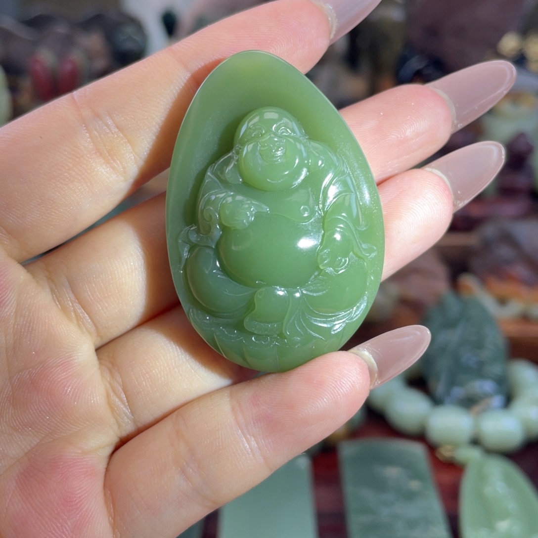 雅***凡岫岩老玉（透闪石质玉）未镶嵌颈饰