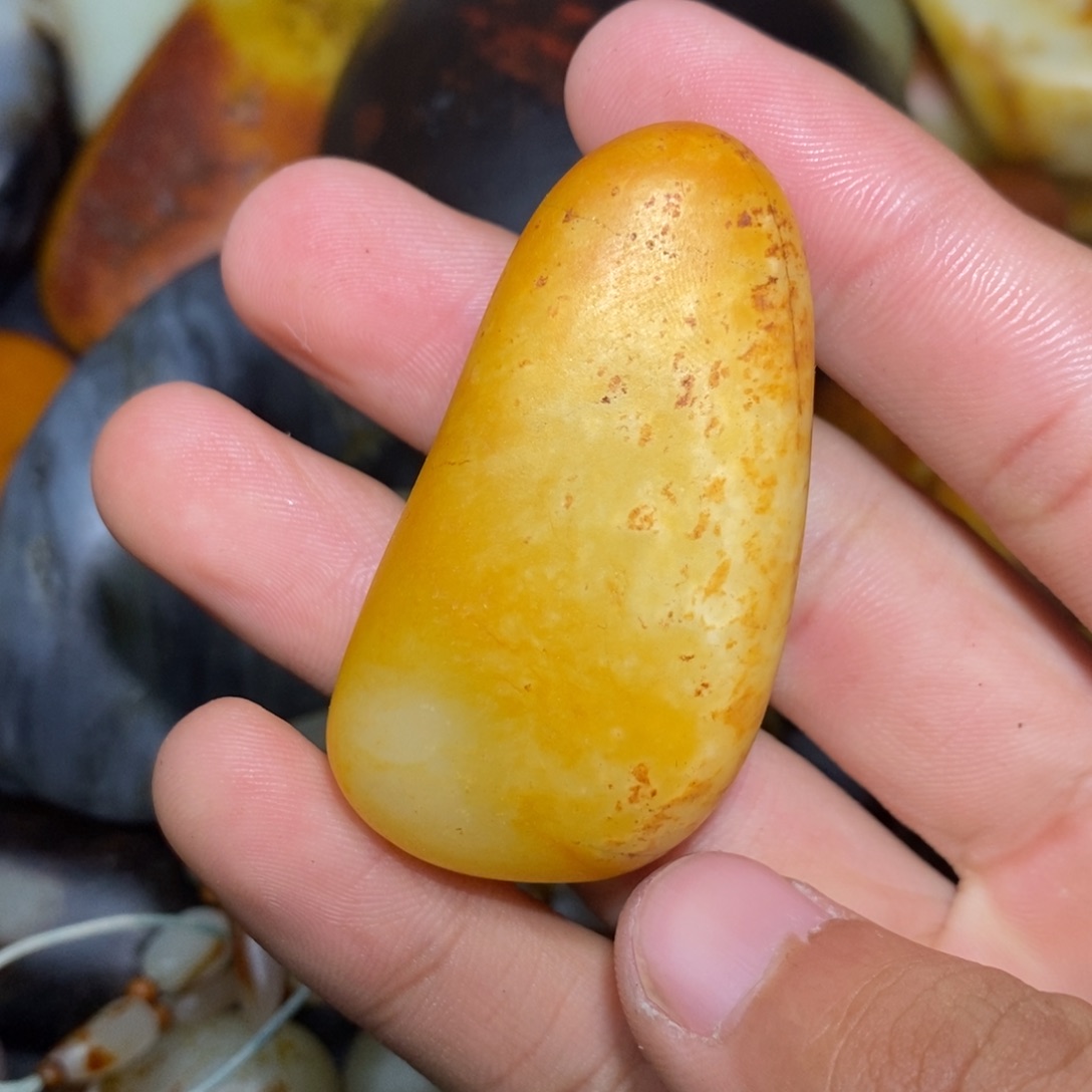 和田玉未镶嵌珠宝奇石