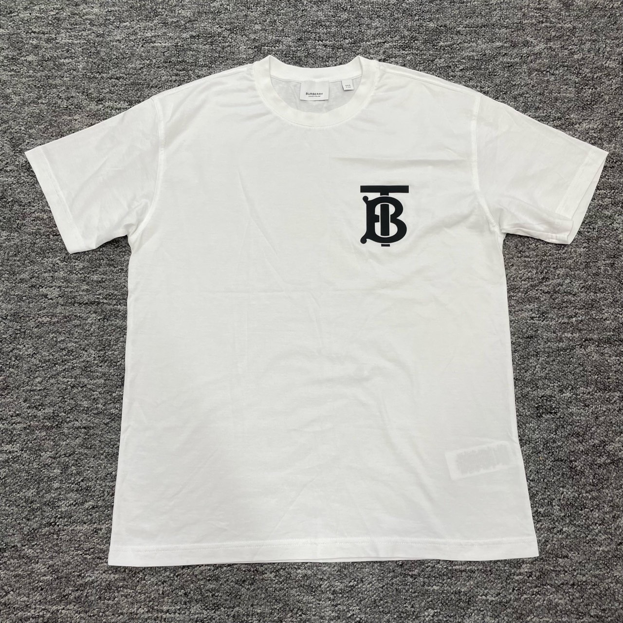 全新未使用 BURBERRY/博柏利 000861标志印花圆领短袖T恤xxs码