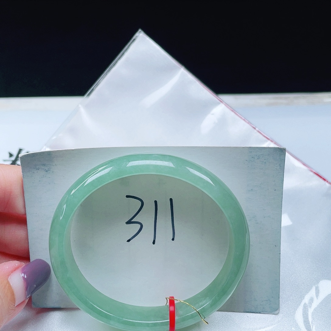 翡翠未镶嵌手镯（贵妃镯）缅甸翡翠55