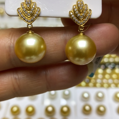 耳饰海水珍珠18K金镶嵌