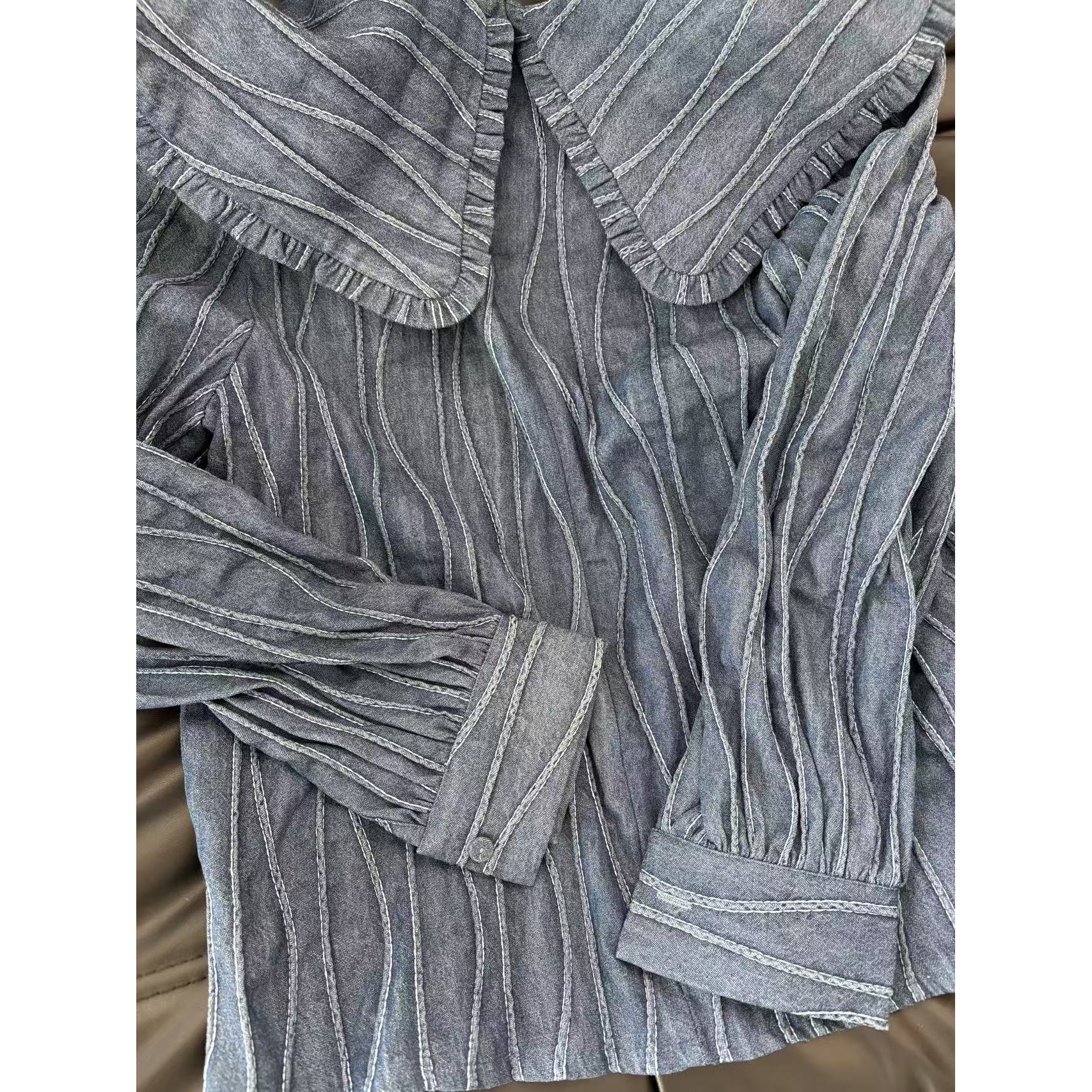 韩国牛仔蓝肌理娃娃领衬衫