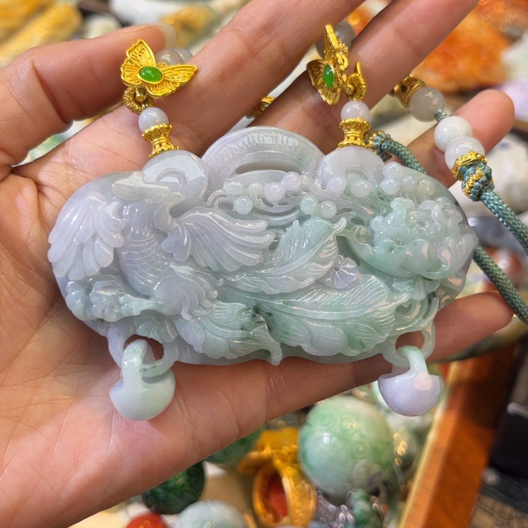 翡翠颈饰未镶嵌待编款