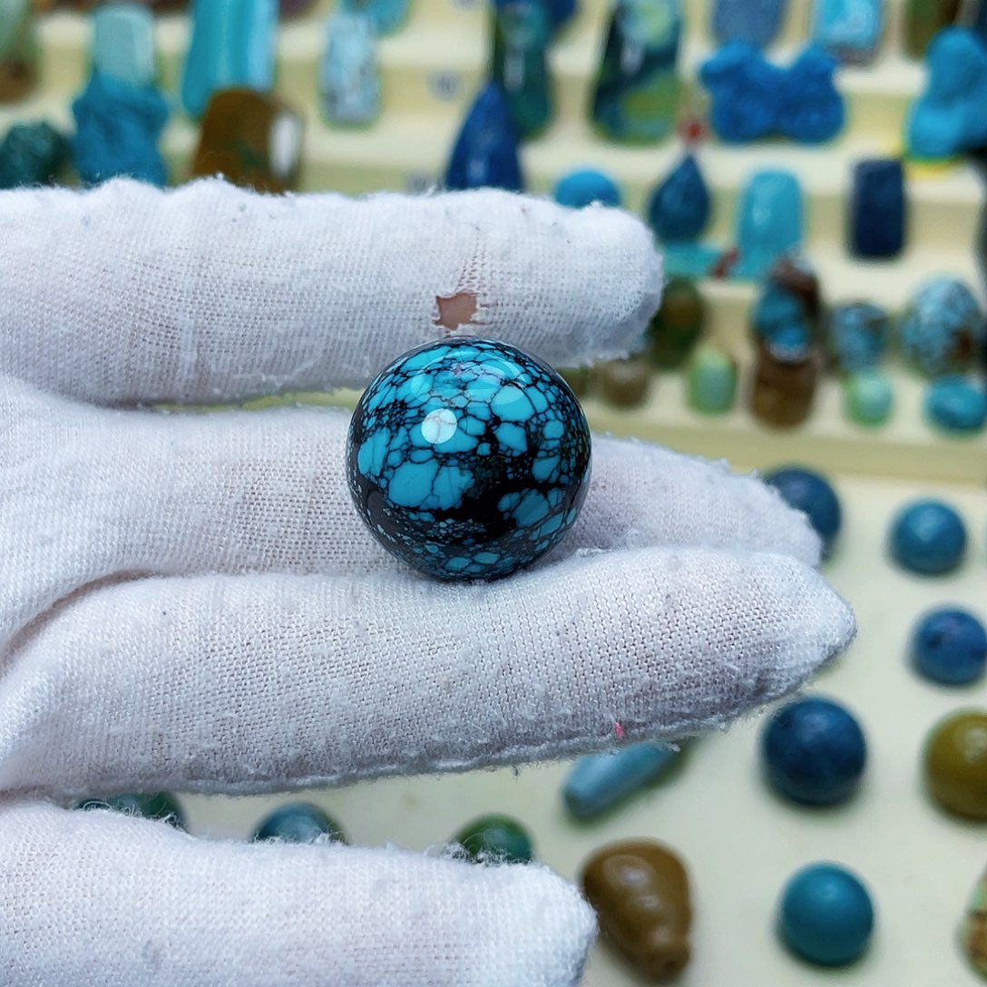 绿松石颈饰未镶嵌