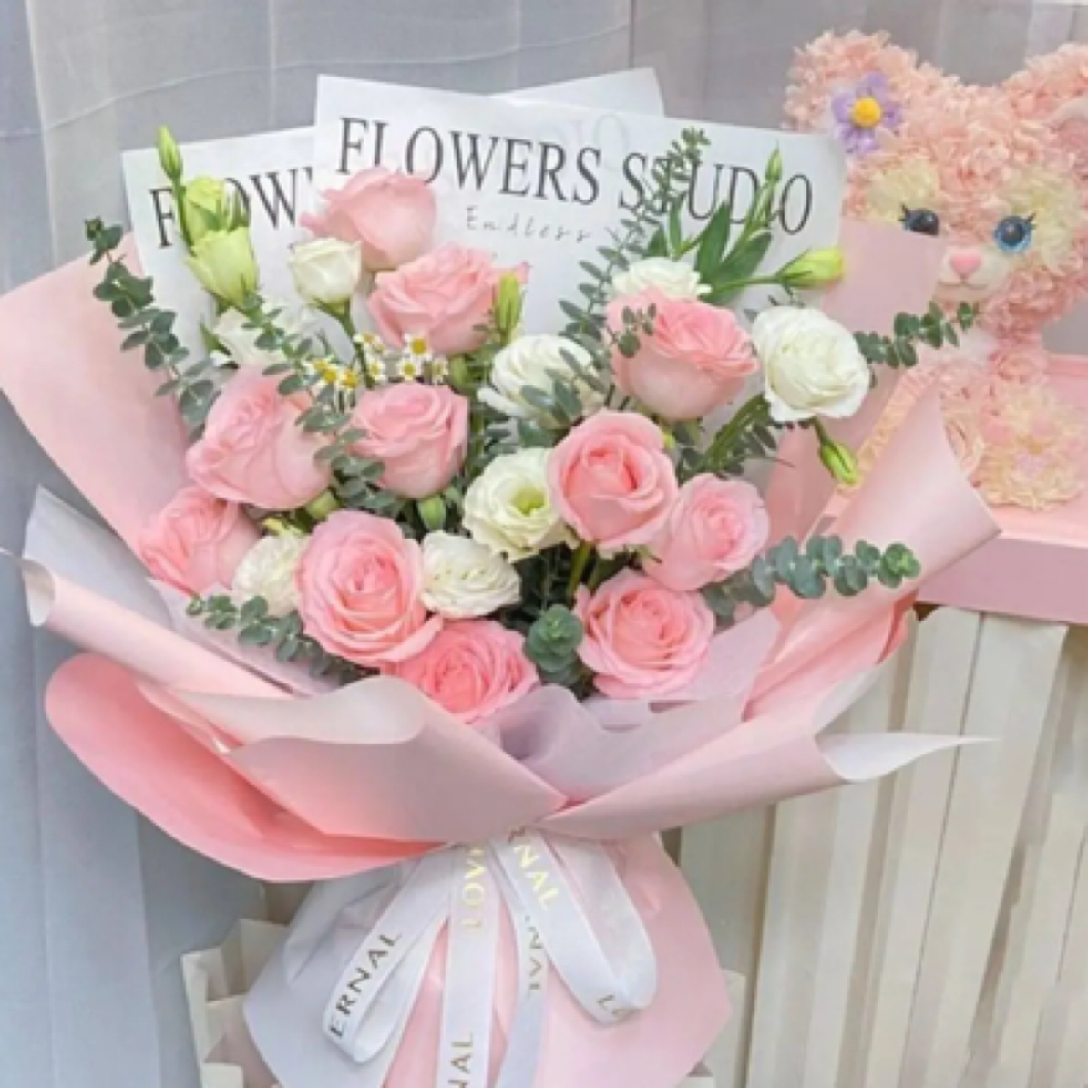 （心中有你）11朵粉玫瑰混搭花束白桔梗花束生日鲜花送女友同城配送