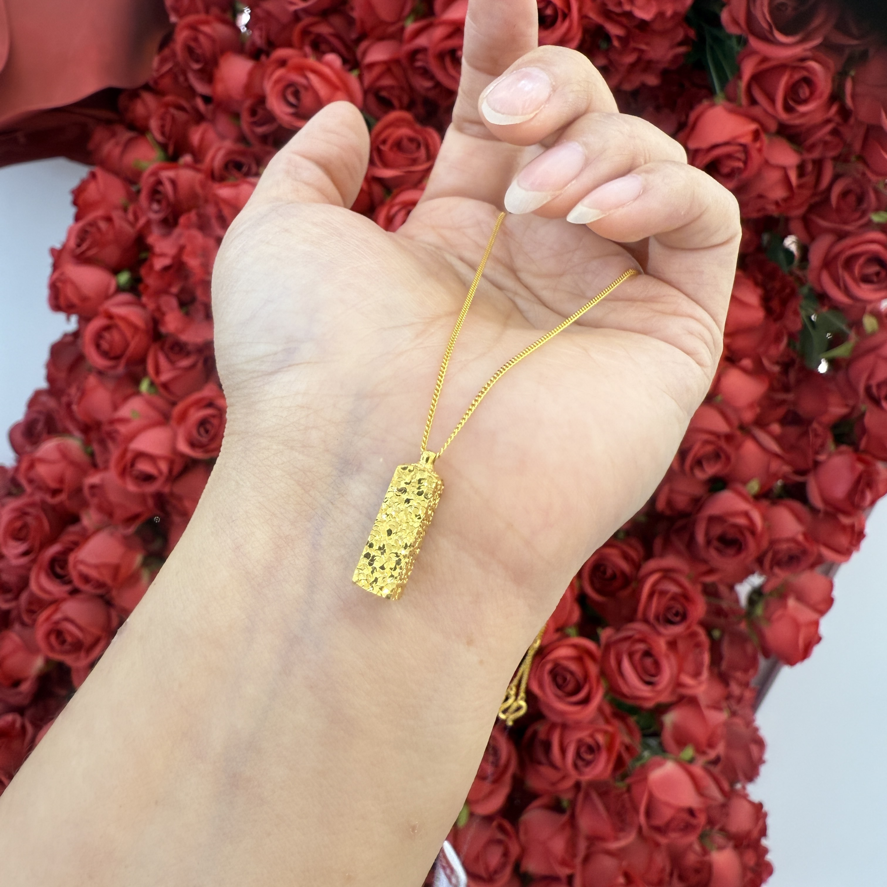 Chow Tai Seng周大生足金四方来财碎冰冰套链送女友