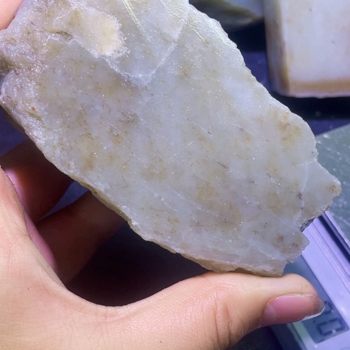 和田玉未镶嵌珠宝半成品