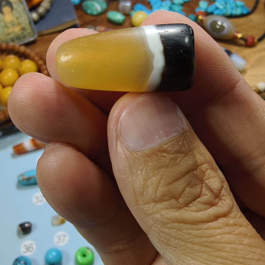 玛瑙/玉髓未镶嵌天然原矿玛瑙