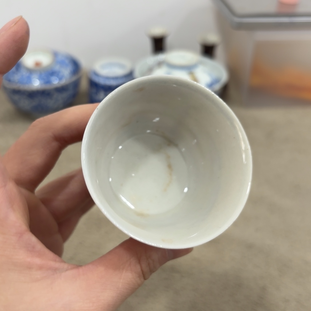 瓷片非常好看漂亮的物品 