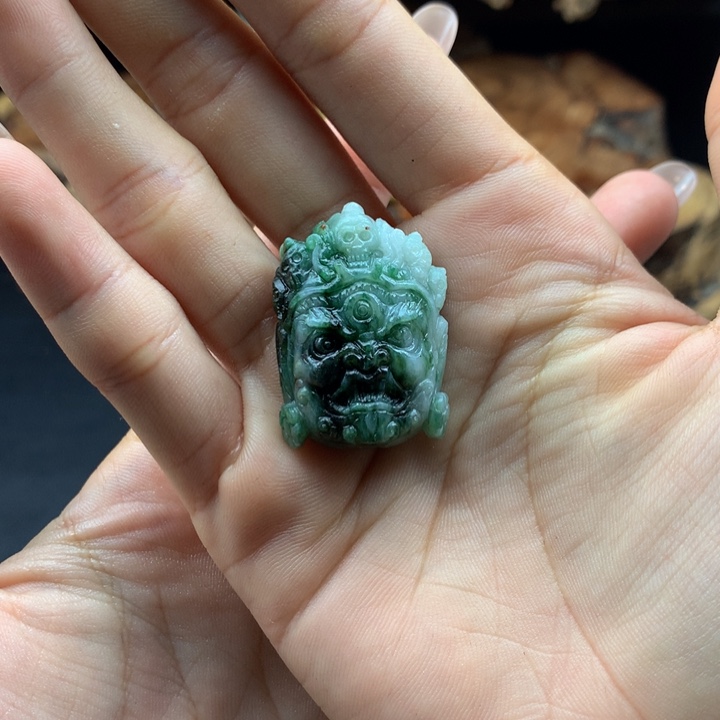 定制翡翠未镶嵌周*岁翡翠