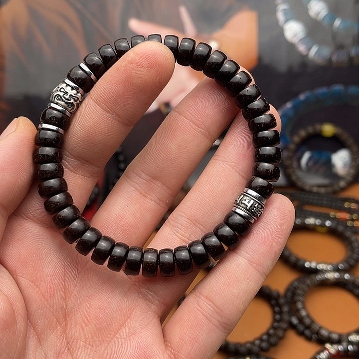 椰蒂手串9药片吞金兽上上签