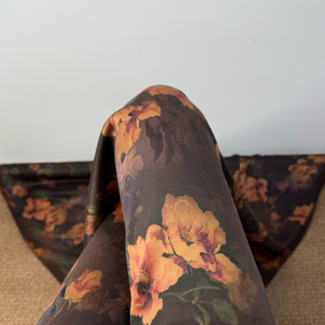 【富贵牡丹】110门幅40姆米重缎香云纱（裁剪不退换）