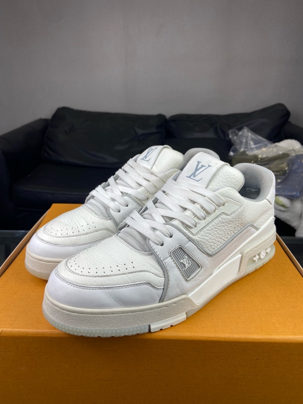 95新 LouisVuitton/路易威登 Trainer白水泥42.5码配盒97新