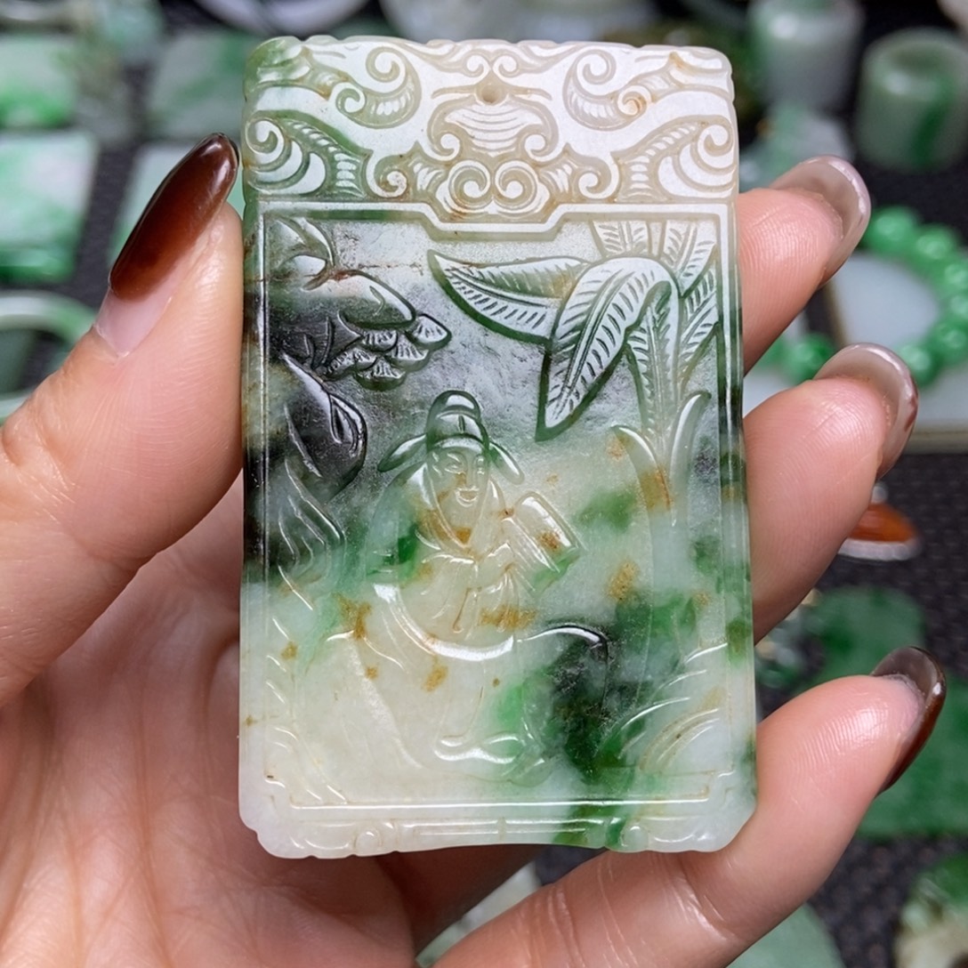 翡翠未镶嵌挂件清