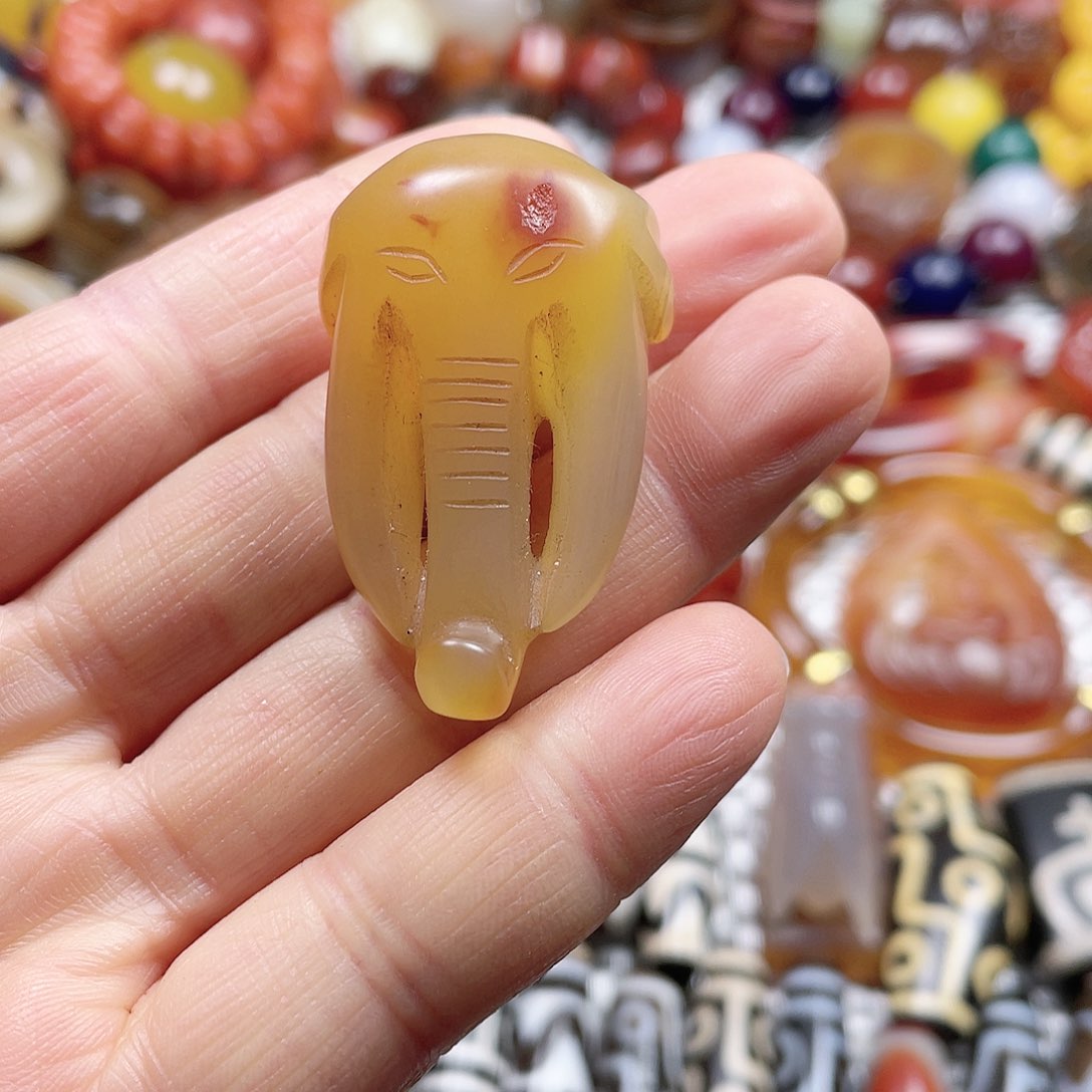 玛瑙/玉髓挂件未镶嵌