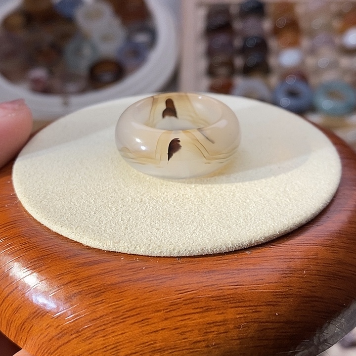 萍***逢玛瑙/玉髓未镶嵌戒指A 31不退换福利