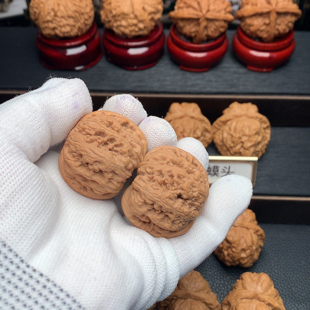 文玩核桃吊坠249号粗筋37+