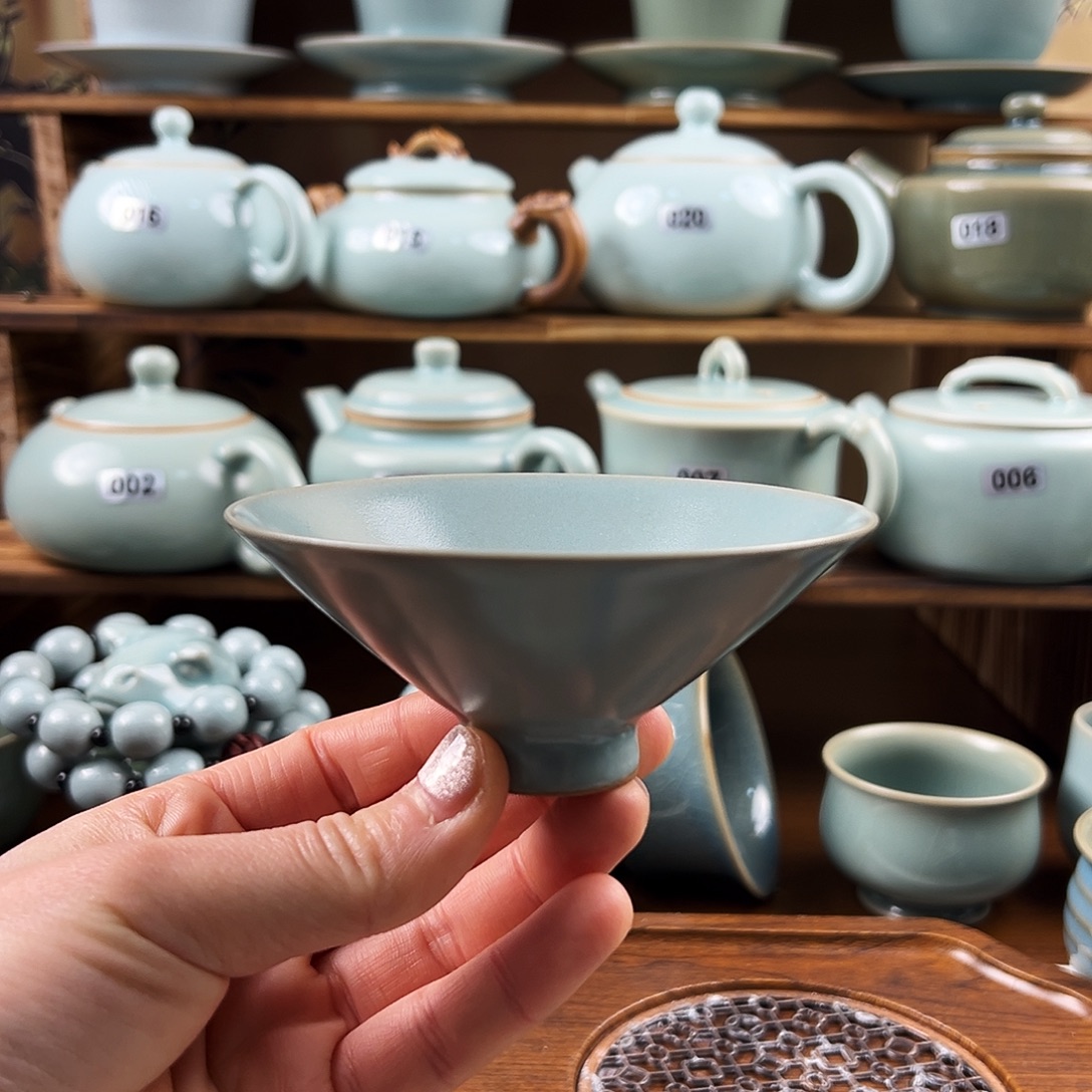仿古青绿釉水斗笠杯手工