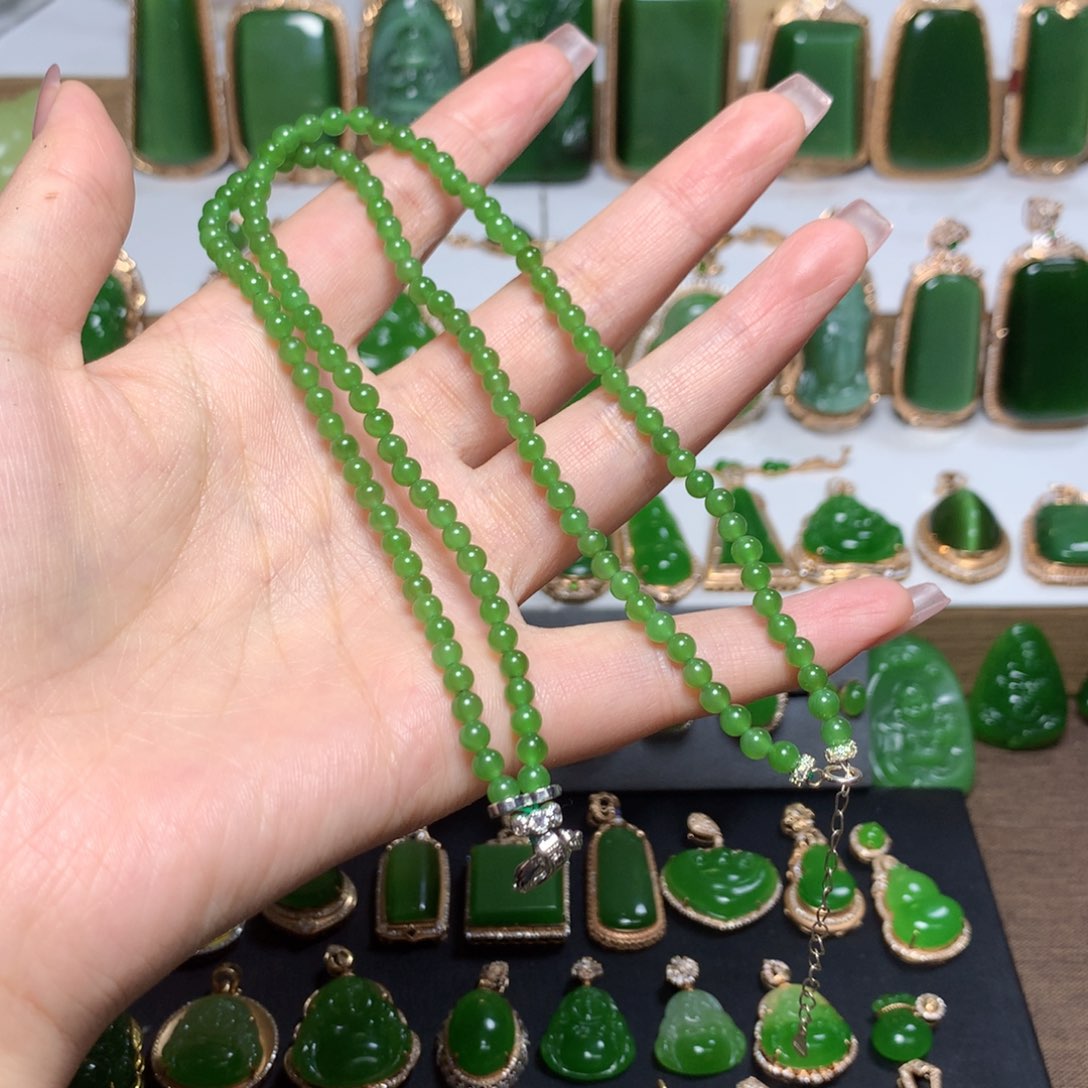 和田玉（碧玉）项链未镶嵌大****